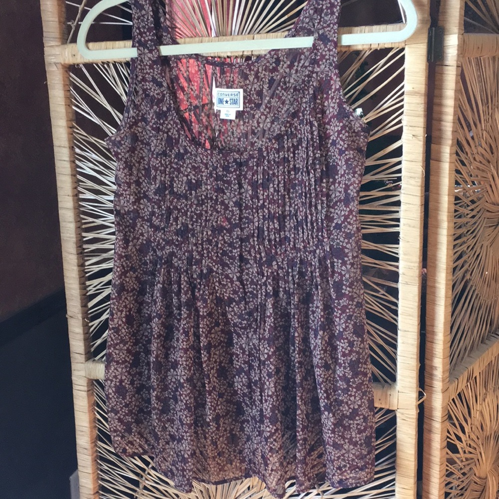 3/$20 CONVERSE Tank Top Maroon Sheer Floral Pleated Ditsy Daisy Sheer Size XS